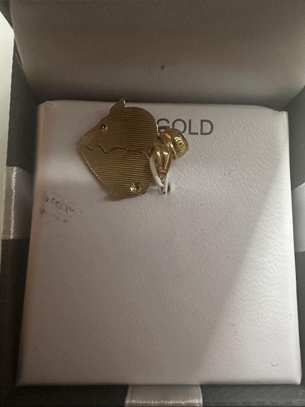 10KT Gold Heart 'Best Friends' Charm Pendant - Picture 2 of 2
